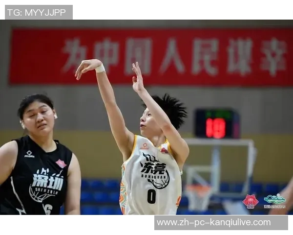 东莞女篮夺冠时刻主教练黄思静感动落泪换下自己见证辉煌瞬间